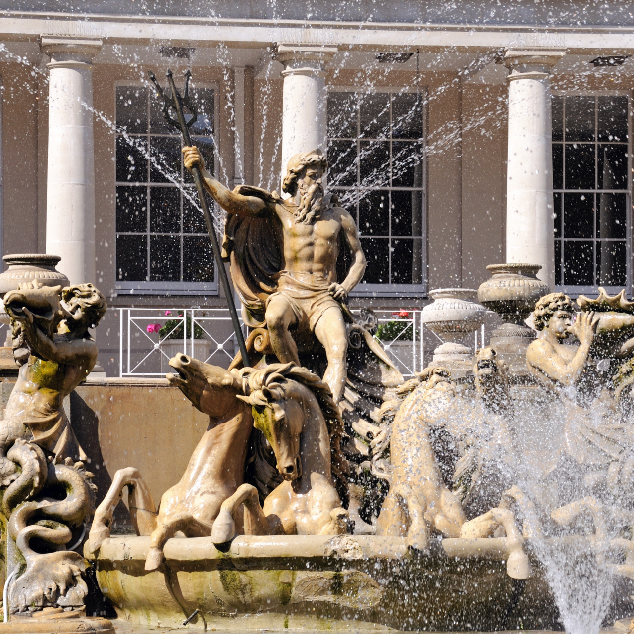 Neptune Fountain 5050