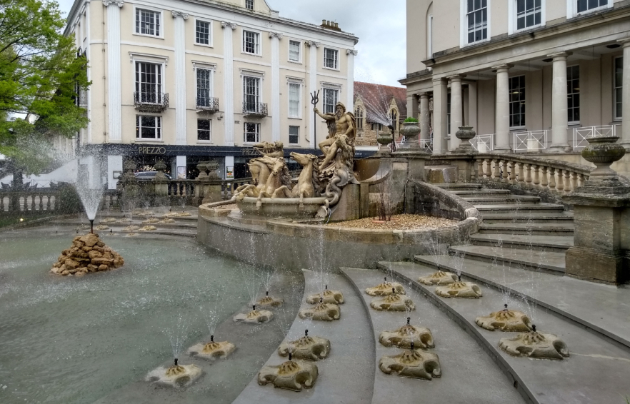 MAIN THINGS TO DO Carousel Desktop Carousel Top 10