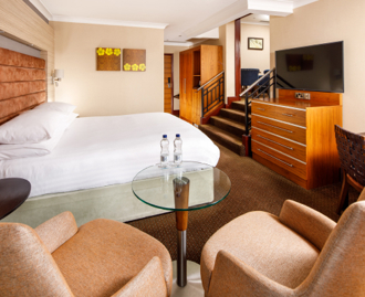 Servicecarousel Desktop 01 Suite Carousel 3