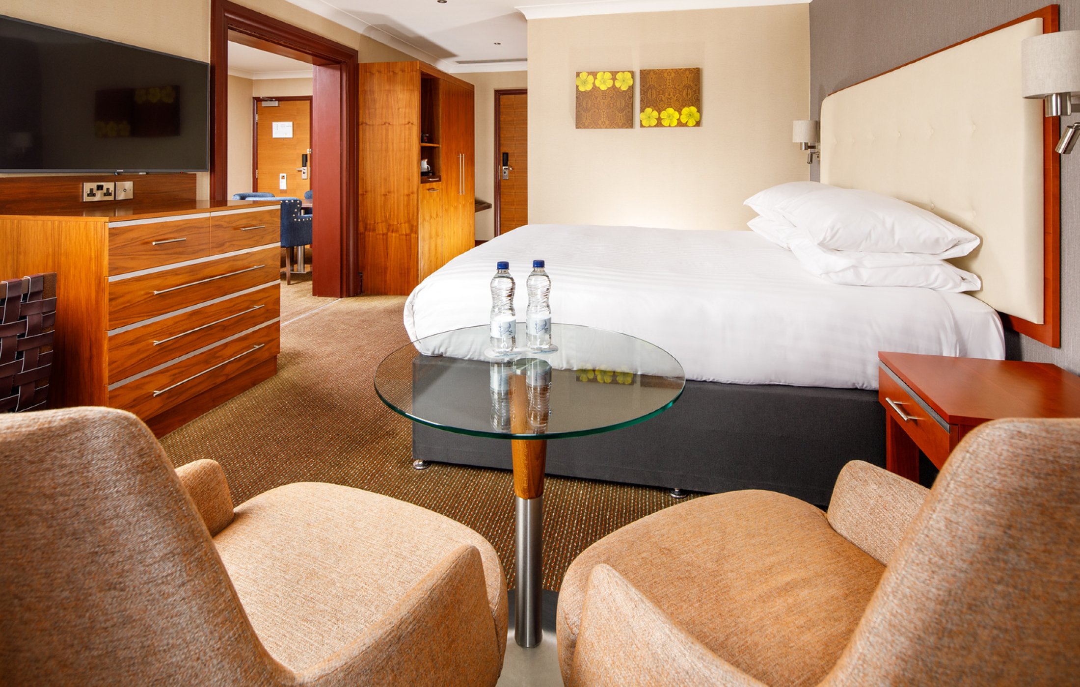 Cheltenham Chase Gallery SUITES Suite 5