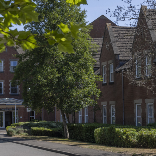 <p>HOTEL ENTRANCE</p>