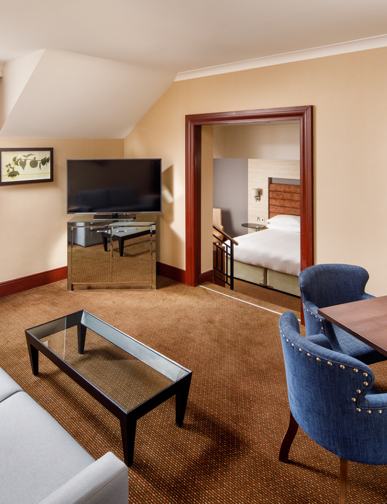 SUITES
