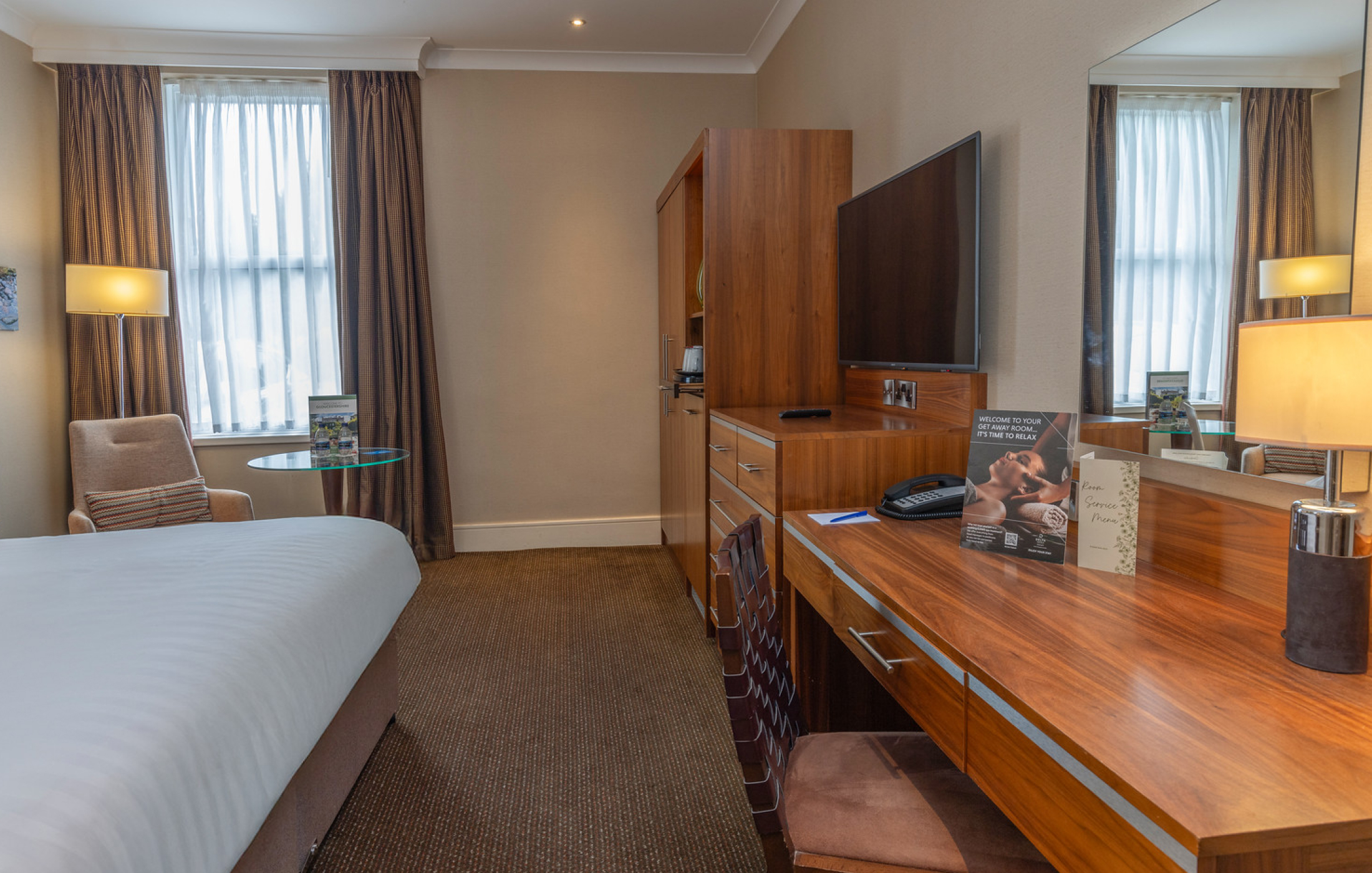 Cheltenham Chase Gallery ACCESSIBLE KING Accessible King 3