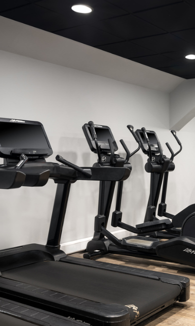 HEALTH CLUB 