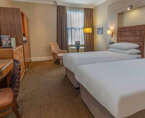 Servicecarousel Desktop 01 Accessible Twin Carousel 5